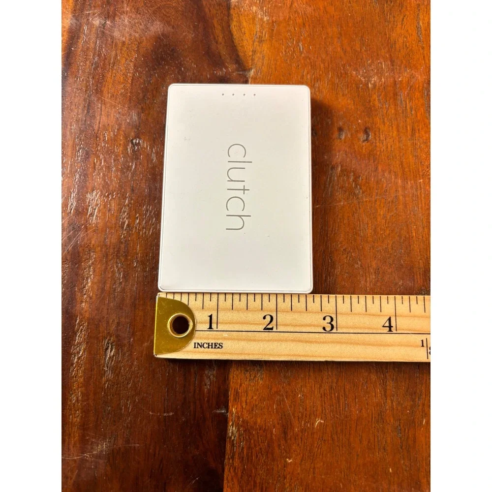 Clutch Pro White Ultra Thin 5000mAh Portable Power Bank Built-in Lightning Cable